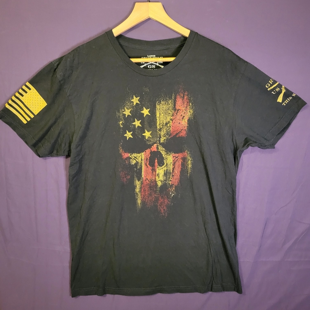 Grunt Style Black Tee with Skull and Flag Design - Picture 1 of 3